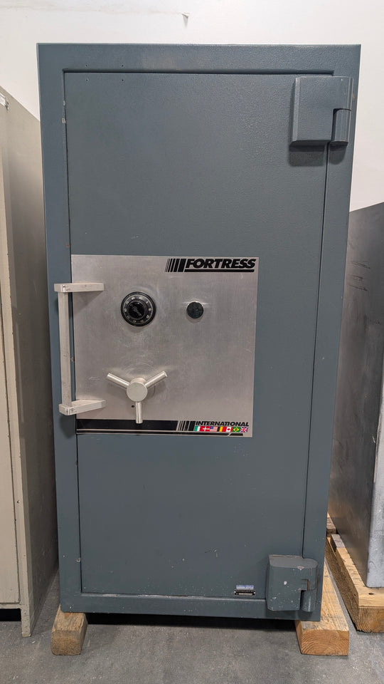 Preowned International Fortress TL30